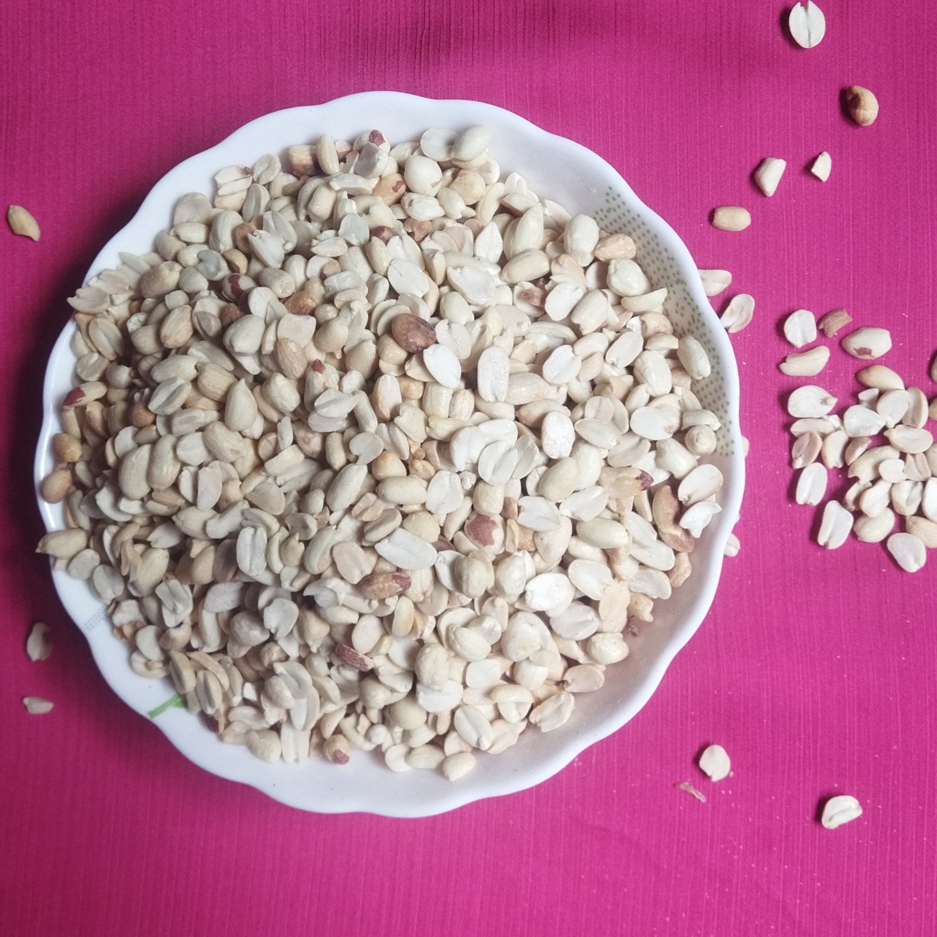 চীনা বাদাম (ফাটানো ও ভাজা)